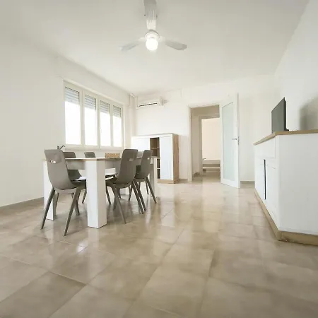 Trilo Jonio In Centro Citta E A Pochi Minuti Dal Mare Del Salento Apartman