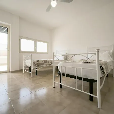 דירה Trilo Jonio In Centro Citta E A Pochi Minuti Dal Mare Del Salento