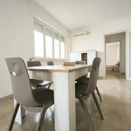 Trilo Jonio In Centro Citta E A Pochi Minuti Dal Mare Del Salento Apartman Torre San Giovanni Ugento